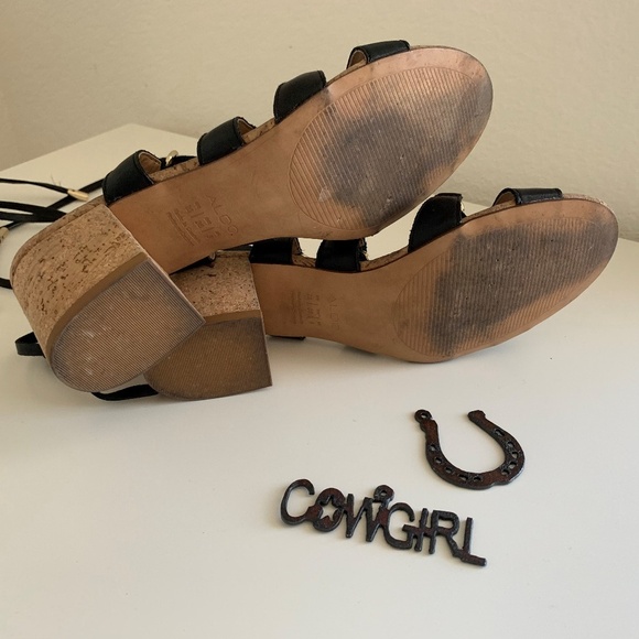 ♡ ALDO ♡ Sandals open toe heel wedges 7.5 black - Picture 3 of 5